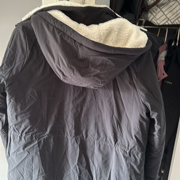 Winter jacket - Picture 3 of 4